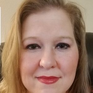 Meet your Posher, Carrie